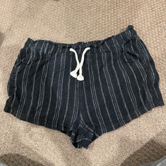 Striped shorts - Picture 1 of 2